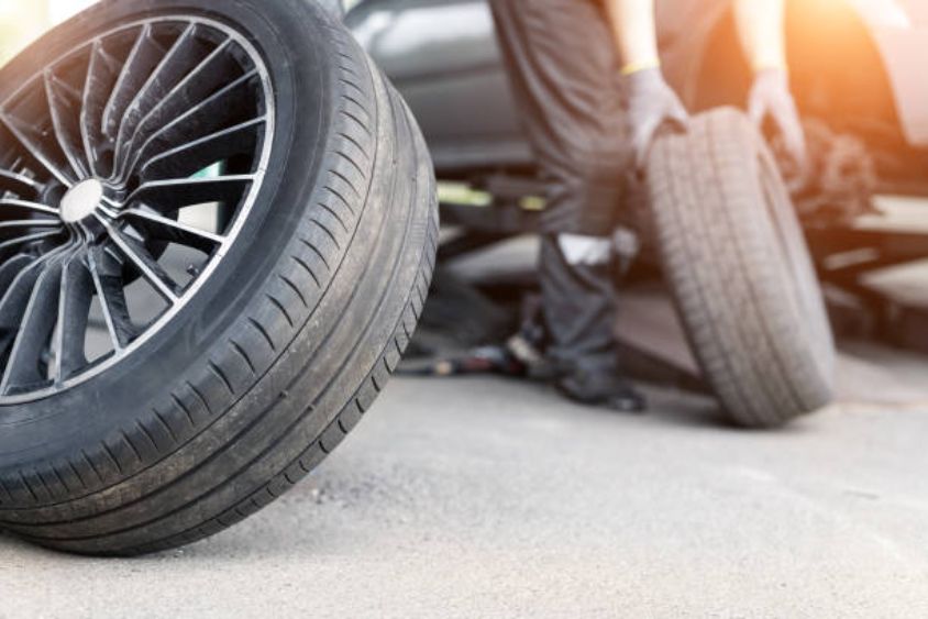 flat tyre change service