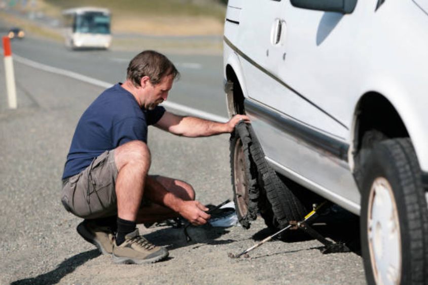 flat tyre change services